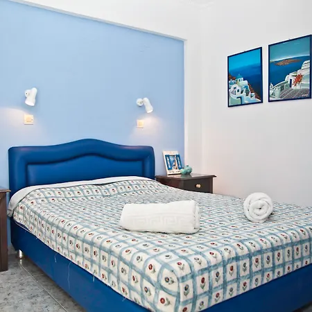 Roula Studios&apartments Bed & Breakfast 2*