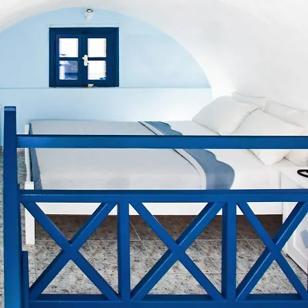Roula Studios&apartments 2* Perissa (Santorini)