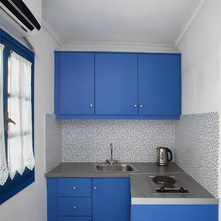 Roula Studios&apartments Perissa (Santorini)